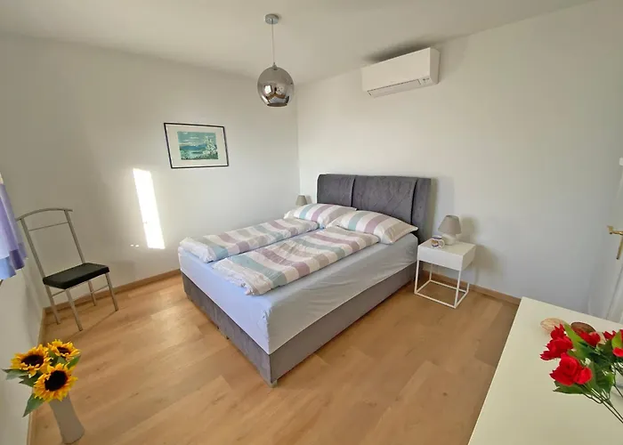 Casa Nido Di Rondine By Holap Sa דירה Agarone